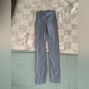 Lululemon Power Thru High-Rise Tight 25"
Rhino Grey size 0